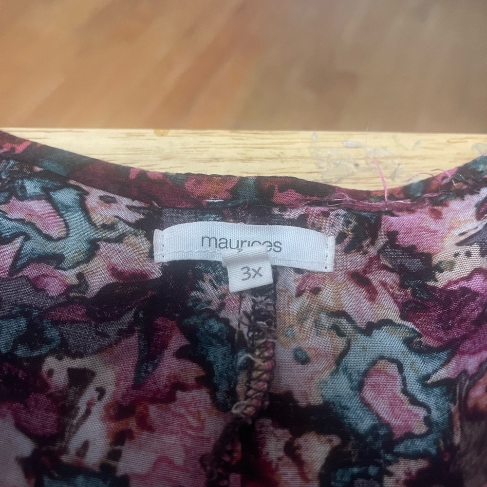 Maurices Floral Smocked Blouse- long sleeved dress V-Necked 3x. - Picture 6 of 13